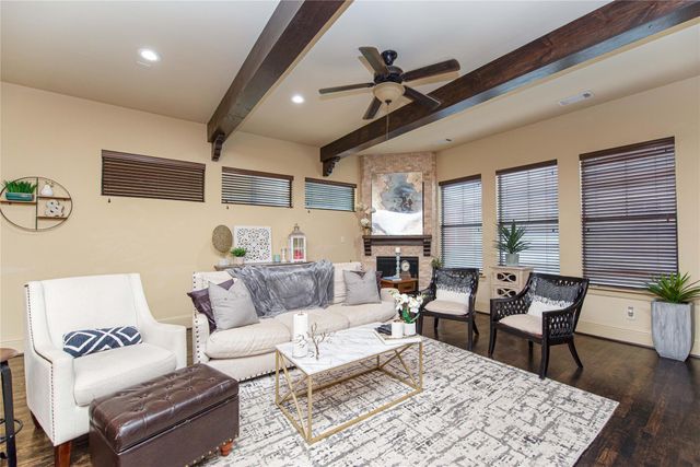 1141 W 23rd Street B, Houston, TX 77008