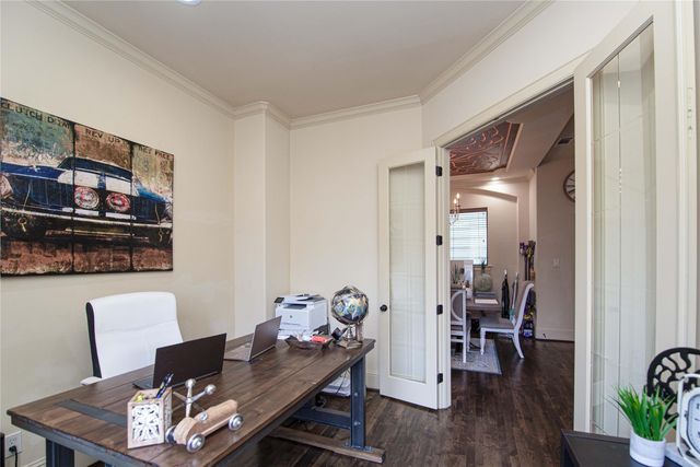 1141 W 23rd Street B, Houston, TX 77008