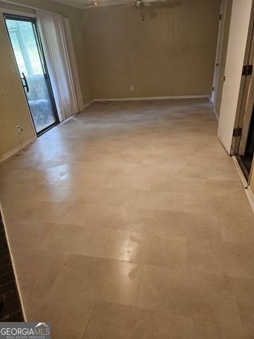 5784 Albans Circle, Lithonia, GA 30058