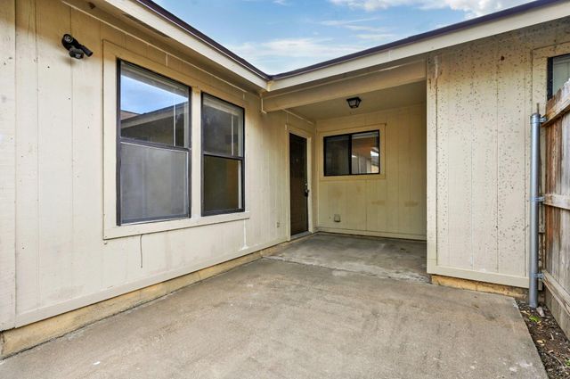 2008 Old West PL B, Round Rock, TX 78681