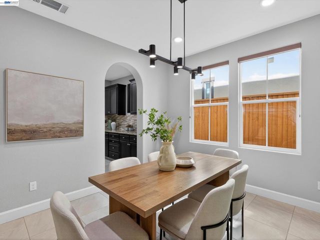 513 Crocus Hill Ct, San Ramon, CA 94582