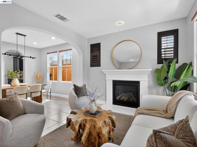 513 Crocus Hill Ct, San Ramon, CA 94582