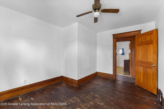 1807 Teel Avenue, Lansing, MI 48910