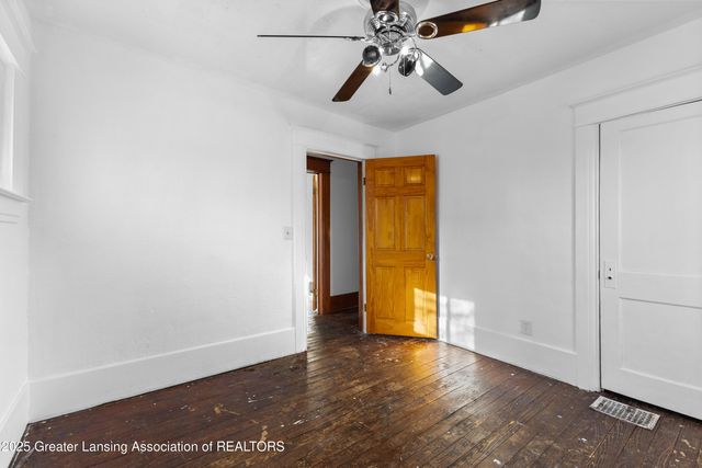 1807 Teel Avenue, Lansing, MI 48910