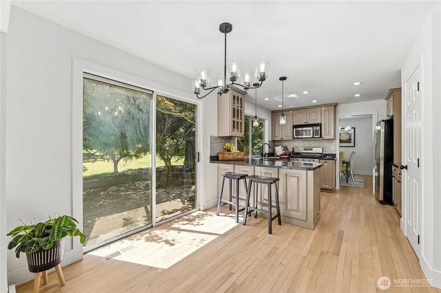 22235 NE 54th, Redmond, WA 98053