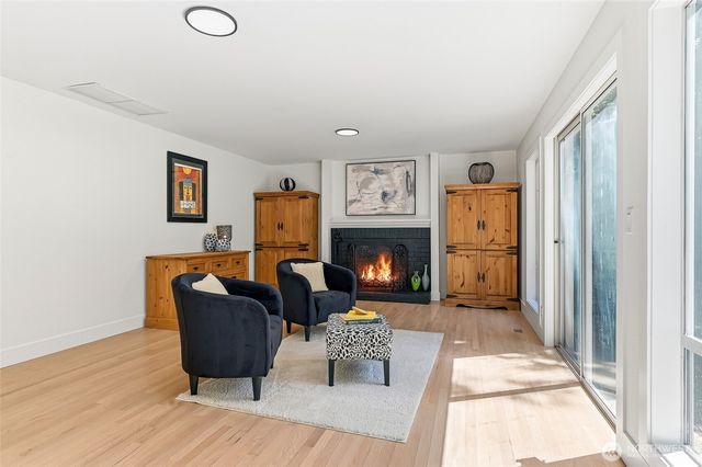 22235 NE 54th, Redmond, WA 98053