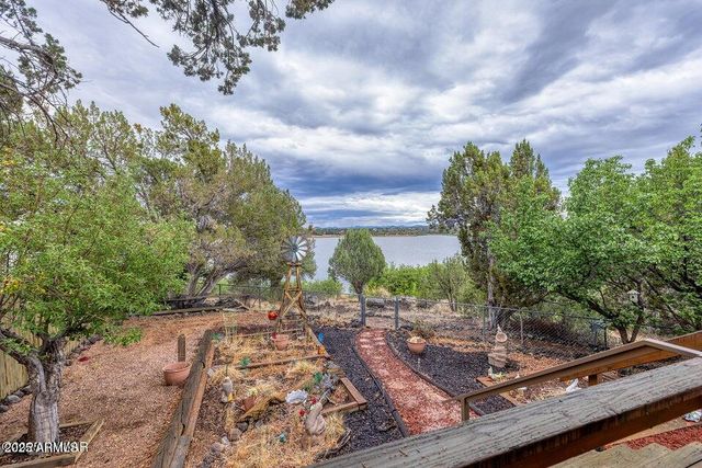 2045 SILVER CREEK Drive, Show Low, AZ 85901