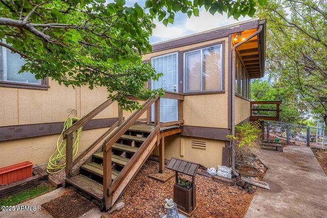 2045 SILVER CREEK Drive, Show Low, AZ 85901