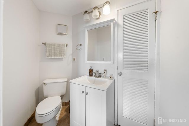 40 Fayette Street 66, Perth Amboy, NJ 08861