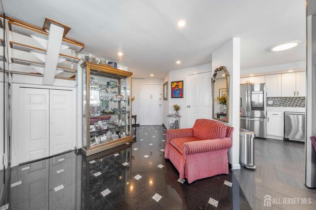 40 Fayette Street 66, Perth Amboy, NJ 08861