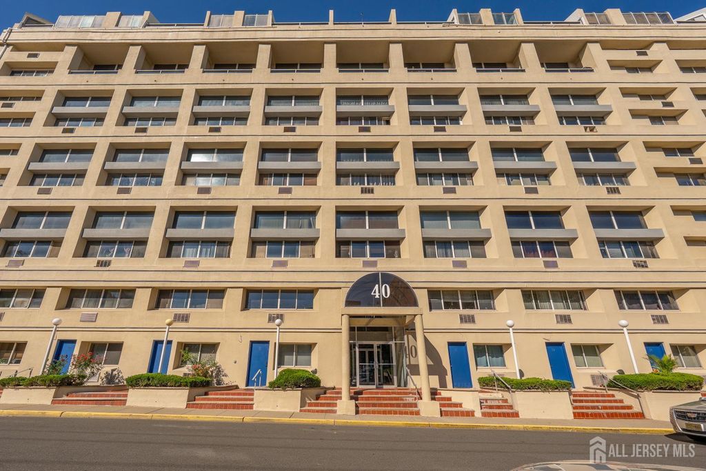 40 Fayette Street 66, Perth Amboy, NJ 08861