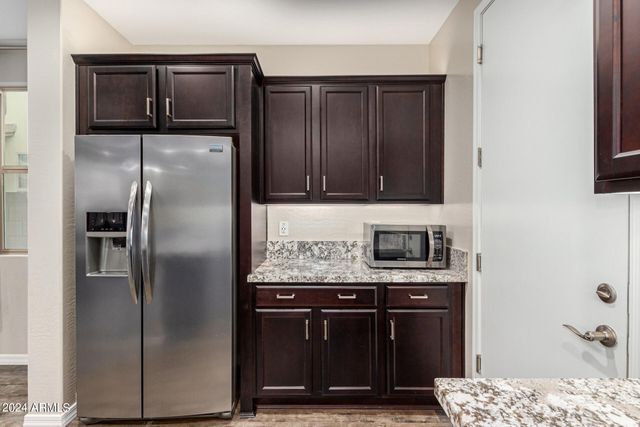 2355 W WHISPER ROCK Trail, Phoenix, AZ 85085