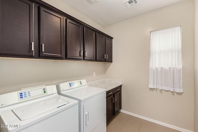 2355 W WHISPER ROCK Trail, Phoenix, AZ 85085