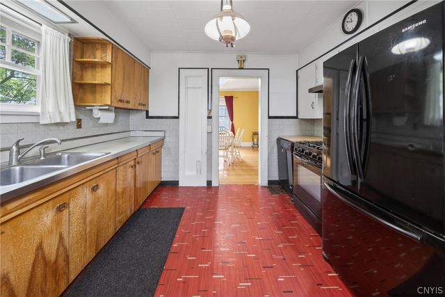 521 Kensington Road, Syracuse, NY 13210