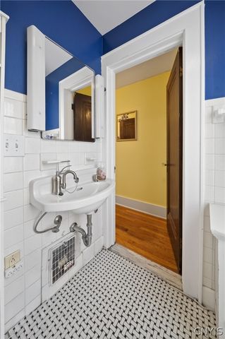 521 Kensington Road, Syracuse, NY 13210
