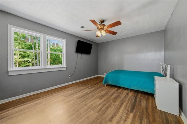 200 Huntcliff Court, Fayetteville, GA 30214