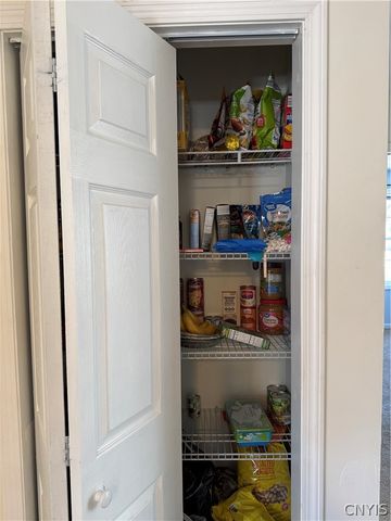 7 Homestead Avenue, Schroeppel, NY 13135