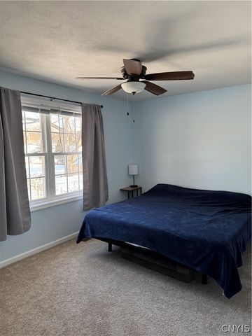 7 Homestead Avenue, Schroeppel, NY 13135