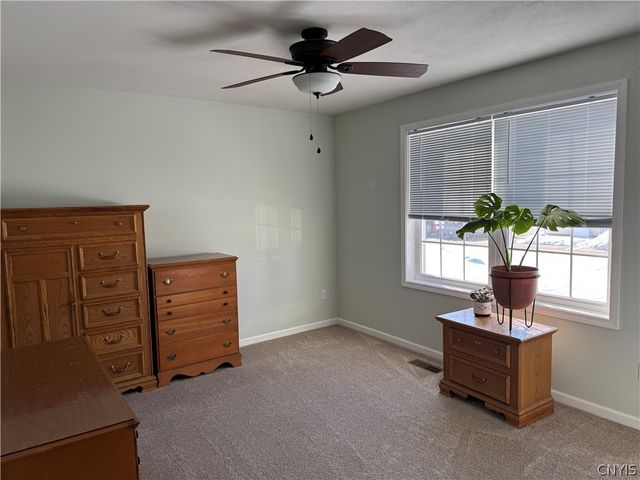 7 Homestead Avenue, Schroeppel, NY 13135