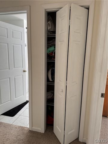 7 Homestead Avenue, Schroeppel, NY 13135