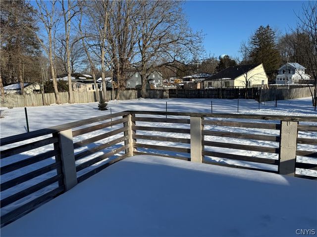 7 Homestead Avenue, Schroeppel, NY 13135