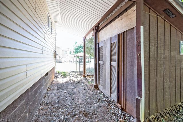 1138 Liberty Drive, Thomasville, NC 27360