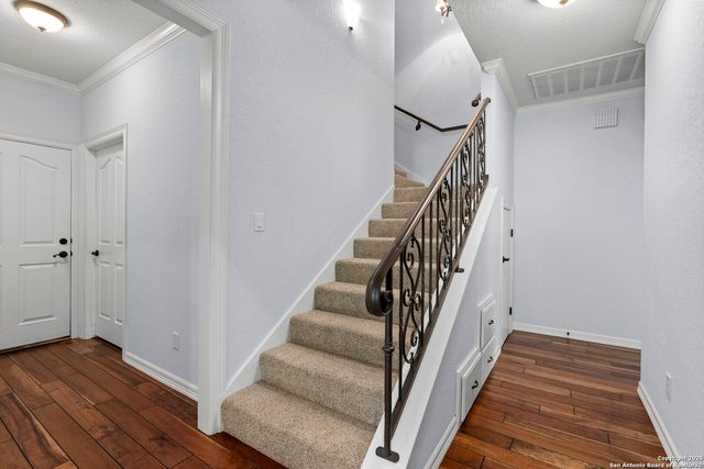 521 Oak Tree, New Braunfels, TX 78130