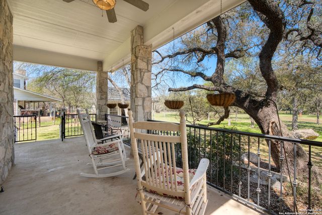 521 Oak Tree, New Braunfels, TX 78130