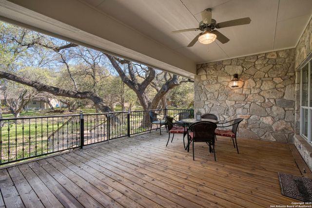 521 Oak Tree, New Braunfels, TX 78130
