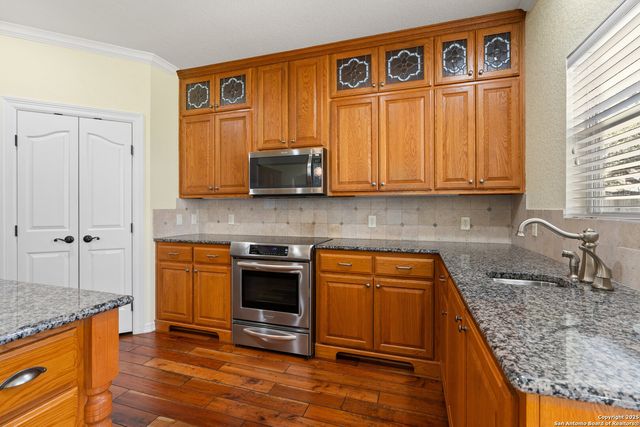 521 Oak Tree, New Braunfels, TX 78130