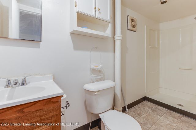 515 S Clemens Avenue, Lansing, MI 48912