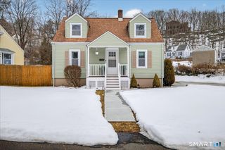 15 Evelyn Road, Derby, CT 06418