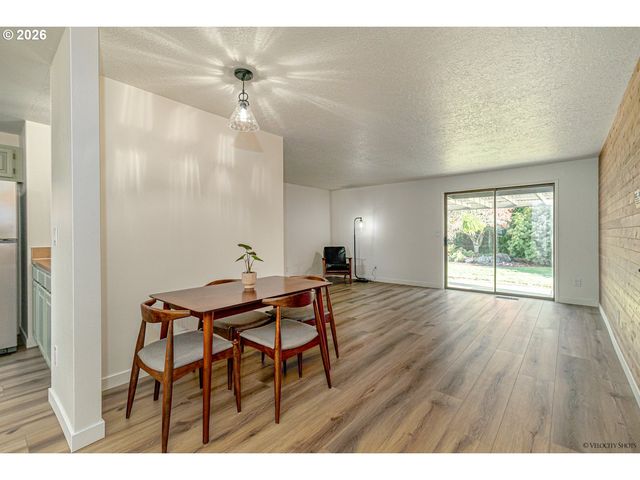2412 Sw INDIAN MARY Ct, Troutdale, OR 97060
