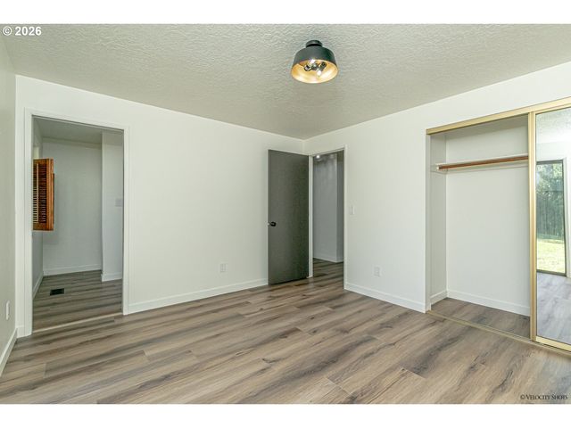 2412 Sw INDIAN MARY Ct, Troutdale, OR 97060