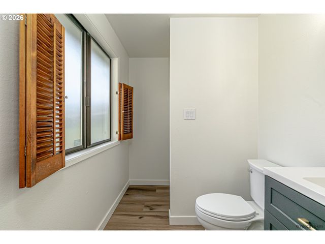 2412 Sw INDIAN MARY Ct, Troutdale, OR 97060