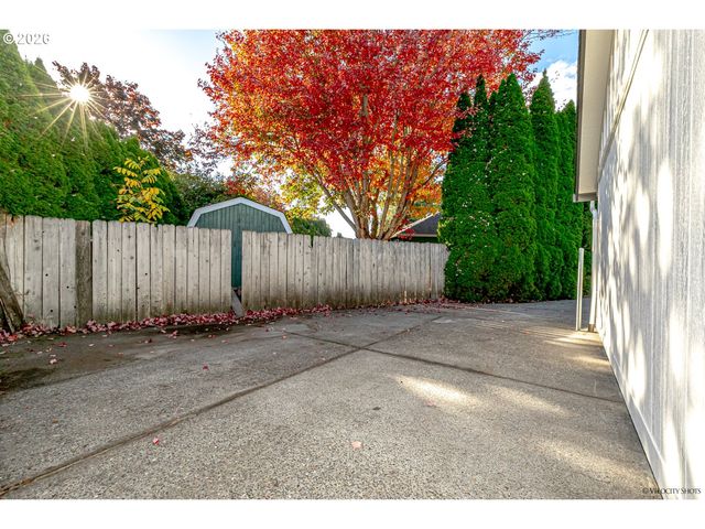 2412 Sw INDIAN MARY Ct, Troutdale, OR 97060