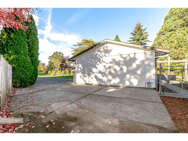 2412 Sw INDIAN MARY Ct, Troutdale, OR 97060