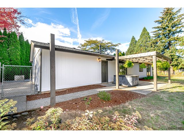 2412 Sw INDIAN MARY Ct, Troutdale, OR 97060