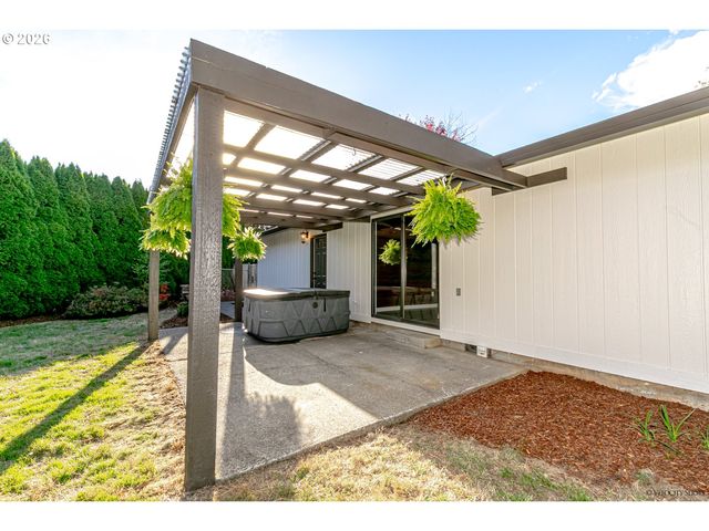 2412 Sw INDIAN MARY Ct, Troutdale, OR 97060