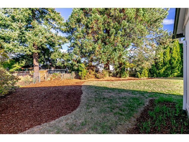 2412 Sw INDIAN MARY Ct, Troutdale, OR 97060