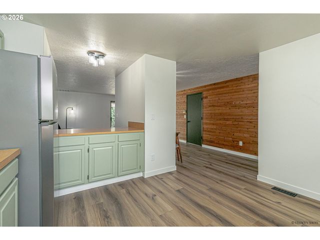 2412 Sw INDIAN MARY Ct, Troutdale, OR 97060