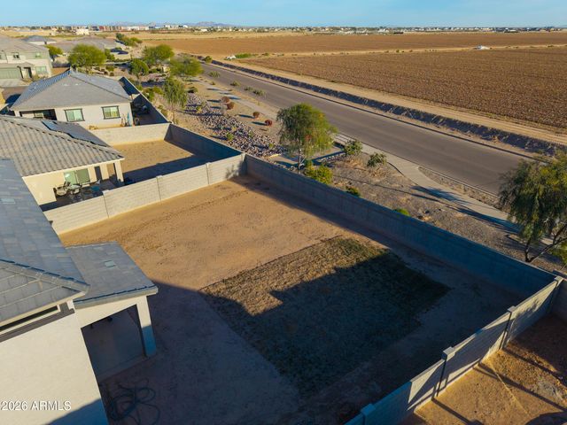 43653 W CYPRESS Lane, Maricopa, AZ 85138