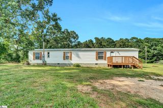 91 Halloween Drive, Laurens, SC 29360