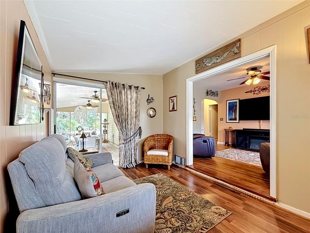 2045 BROADWAY, Clearwater, FL 33755