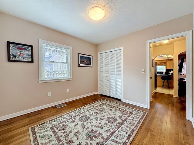 2045 BROADWAY, Clearwater, FL 33755