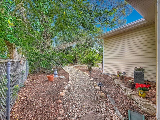 2045 BROADWAY, Clearwater, FL 33755