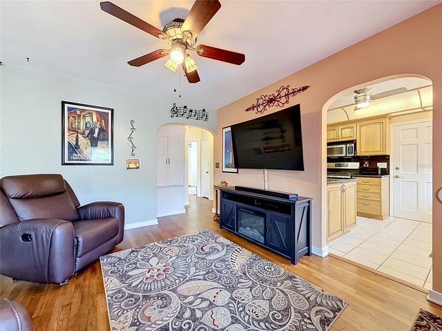 2045 BROADWAY, Clearwater, FL 33755