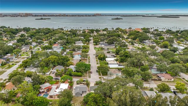 2045 BROADWAY, Clearwater, FL 33755