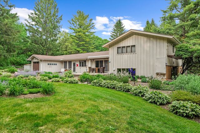 1510 York Terrace, York Twp, MI 48176