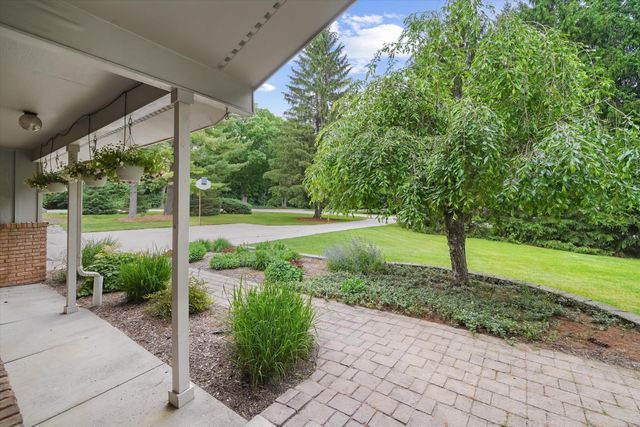 1510 York Terrace, York Twp, MI 48176